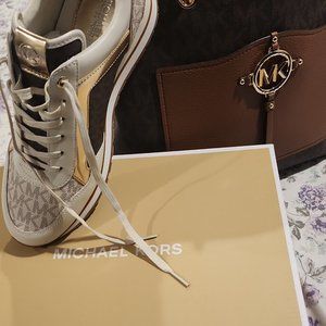 Brand new Michael's kors